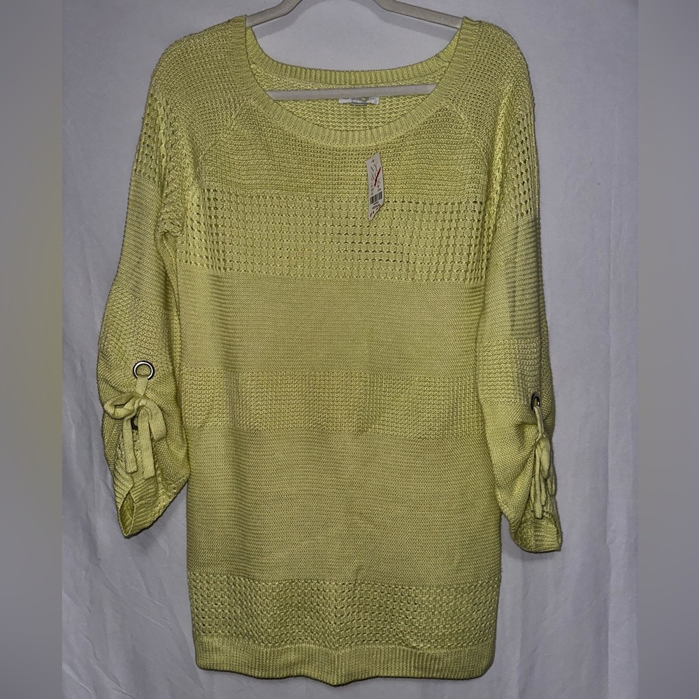 New York & Company Light Yellow Women's Sweater